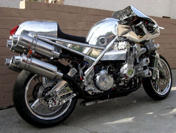 Honda CBX V12 Caf? Racer от Андреаса Георгиадеса